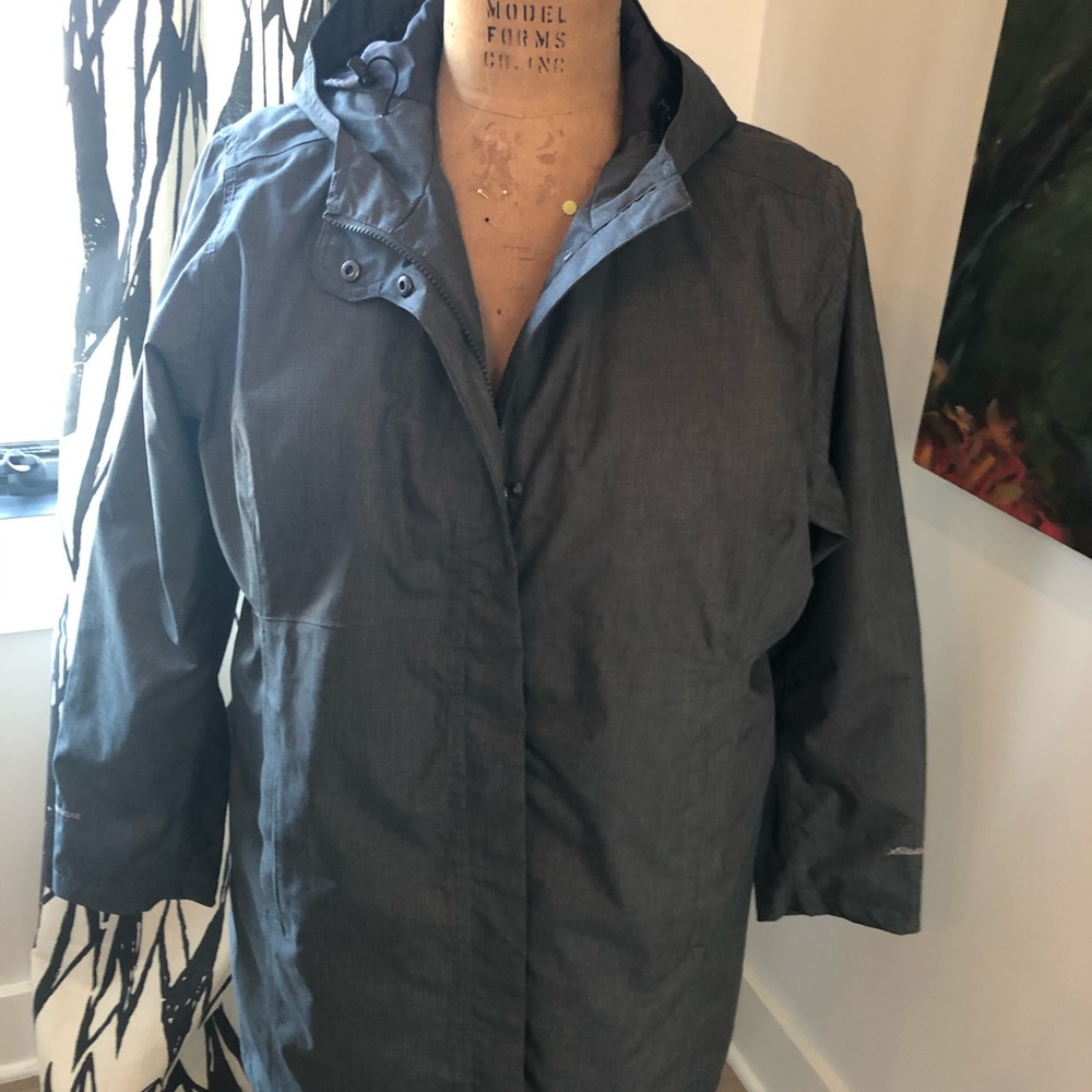 Rain jacket lightweight.